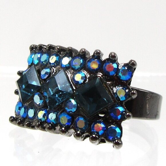 Blue rhinestone adjustable cocktail ring size 6 1/2 NEW - September birthstone - Picture 1 of 11